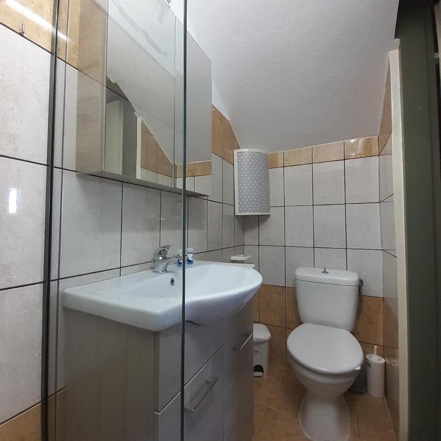 칼라마키 Petrakis Afrathias Garden House 빌라 외부 사진