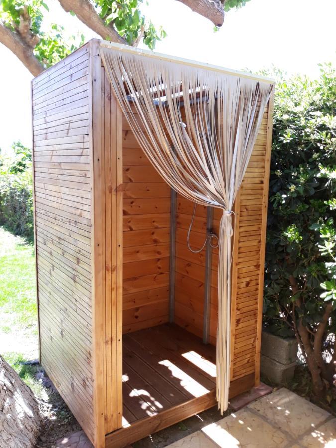 칼라마키 Petrakis Afrathias Garden House 빌라 외부 사진