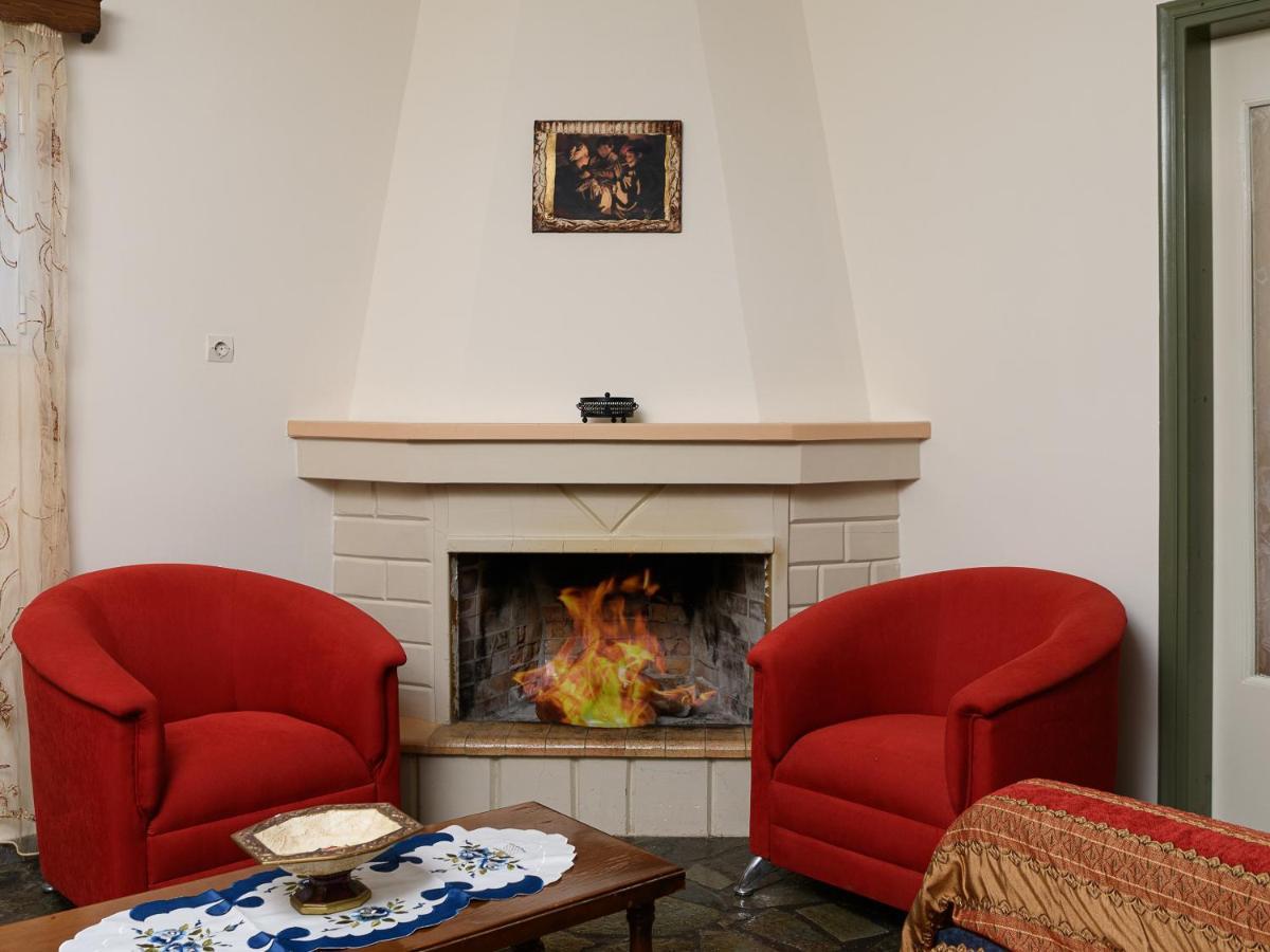 칼라마키 Petrakis Afrathias Garden House 빌라 외부 사진